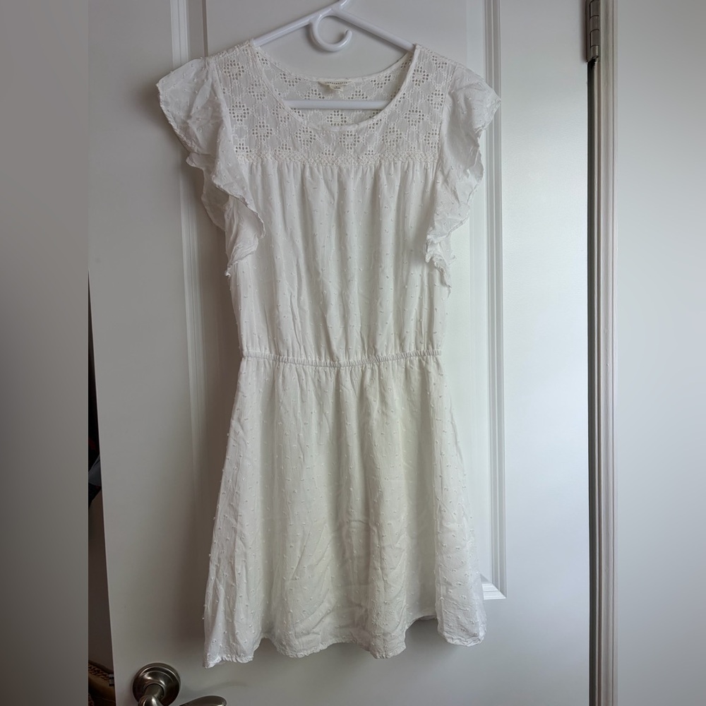 Aeropostale White Eyelet Top with flutter sleeves